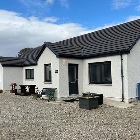 Highland Holiday Lets Lairg Exterior foto