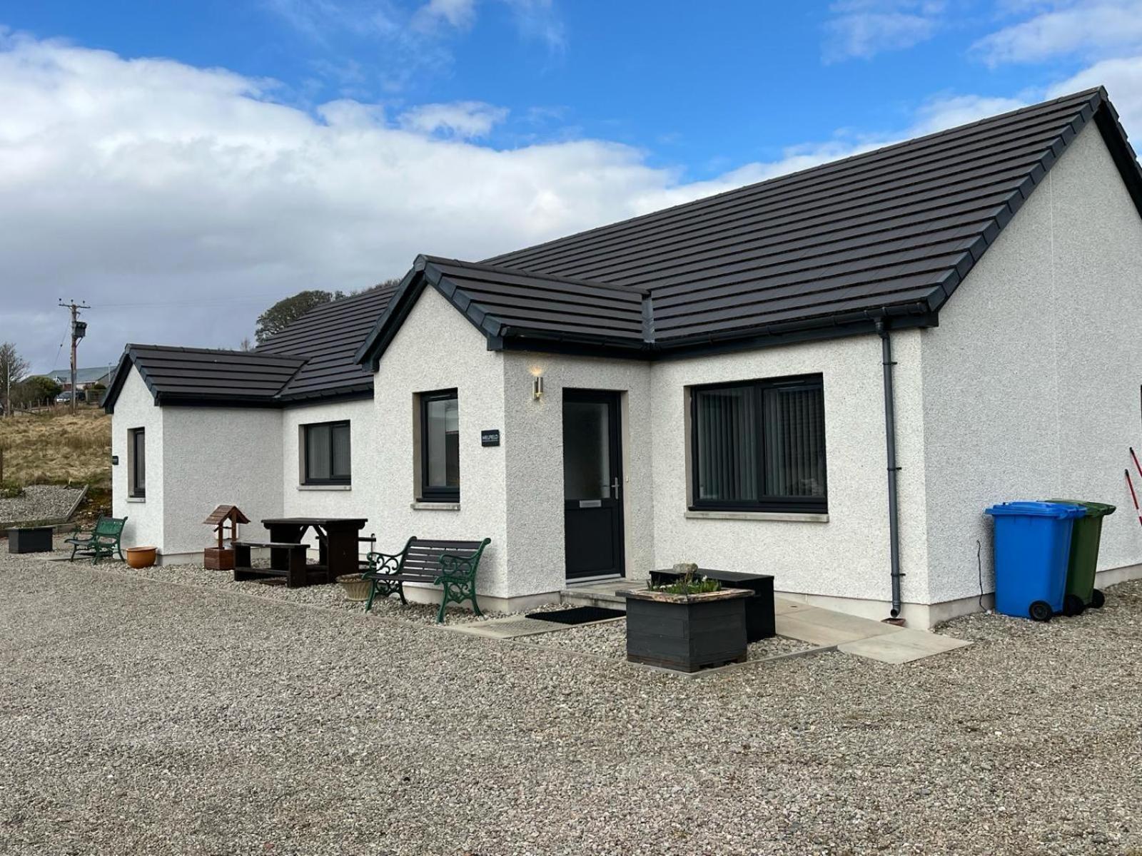 Highland Holiday Lets Lairg Exterior foto